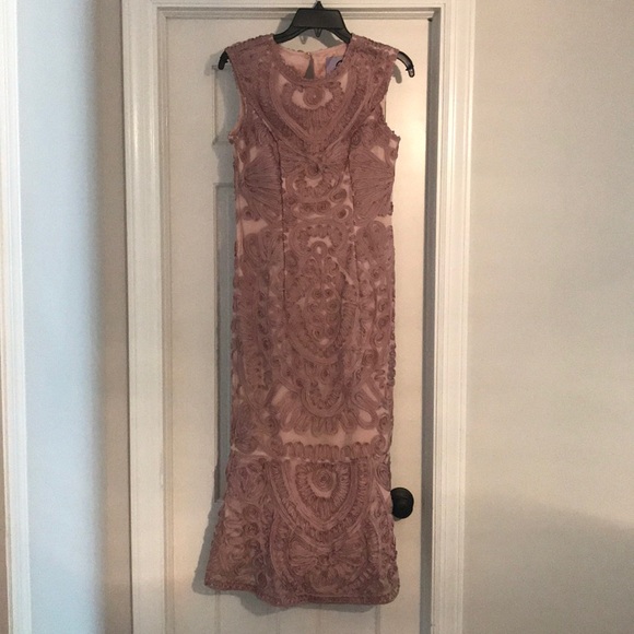 JS Collection Embroidered Midi - Picture 1 of 7